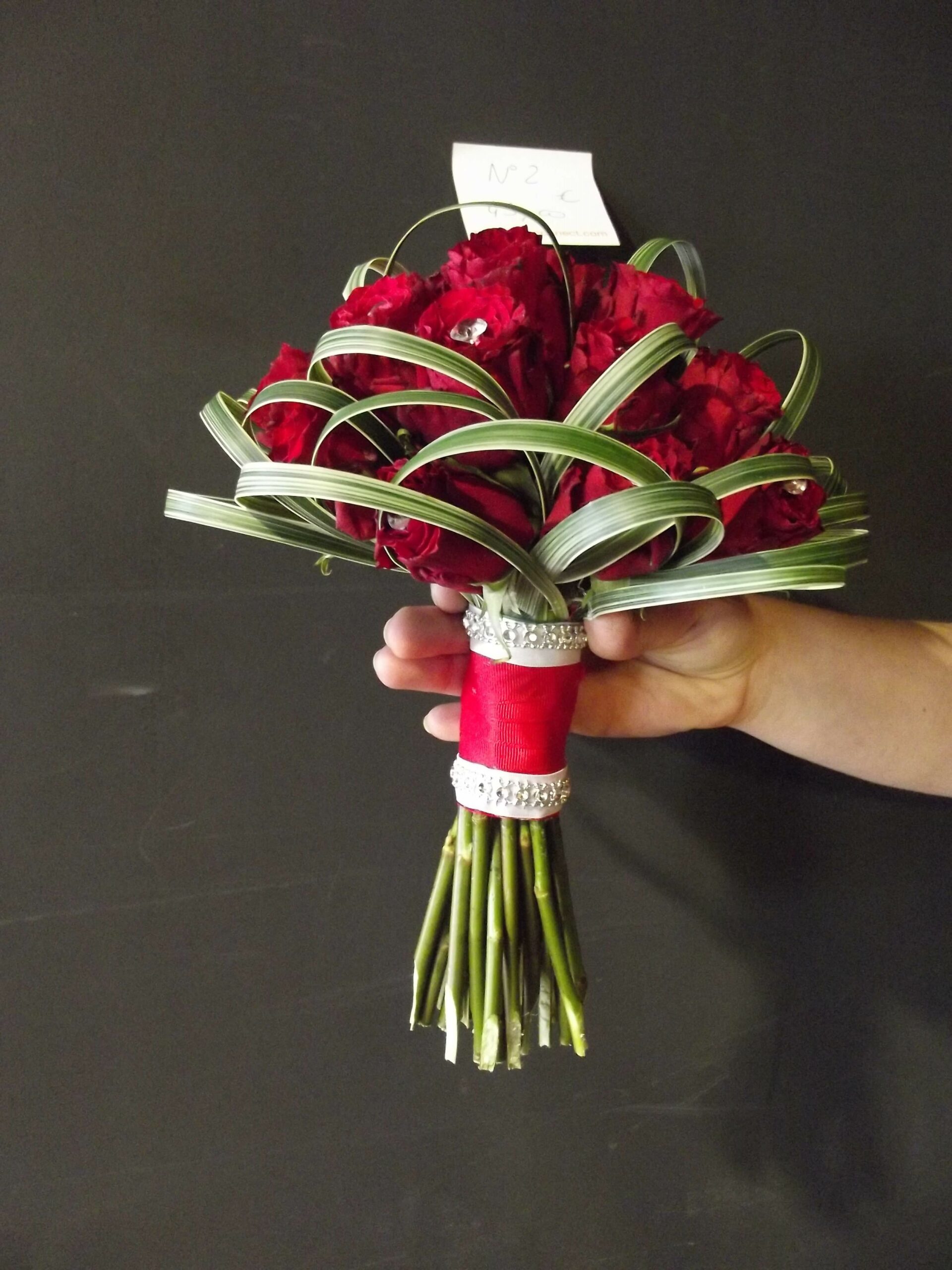 La Halle aux fleurs à Challans, magasin spécialisé dans la vente de fleurs et de plantes pour les particuliers comme les professionnels.