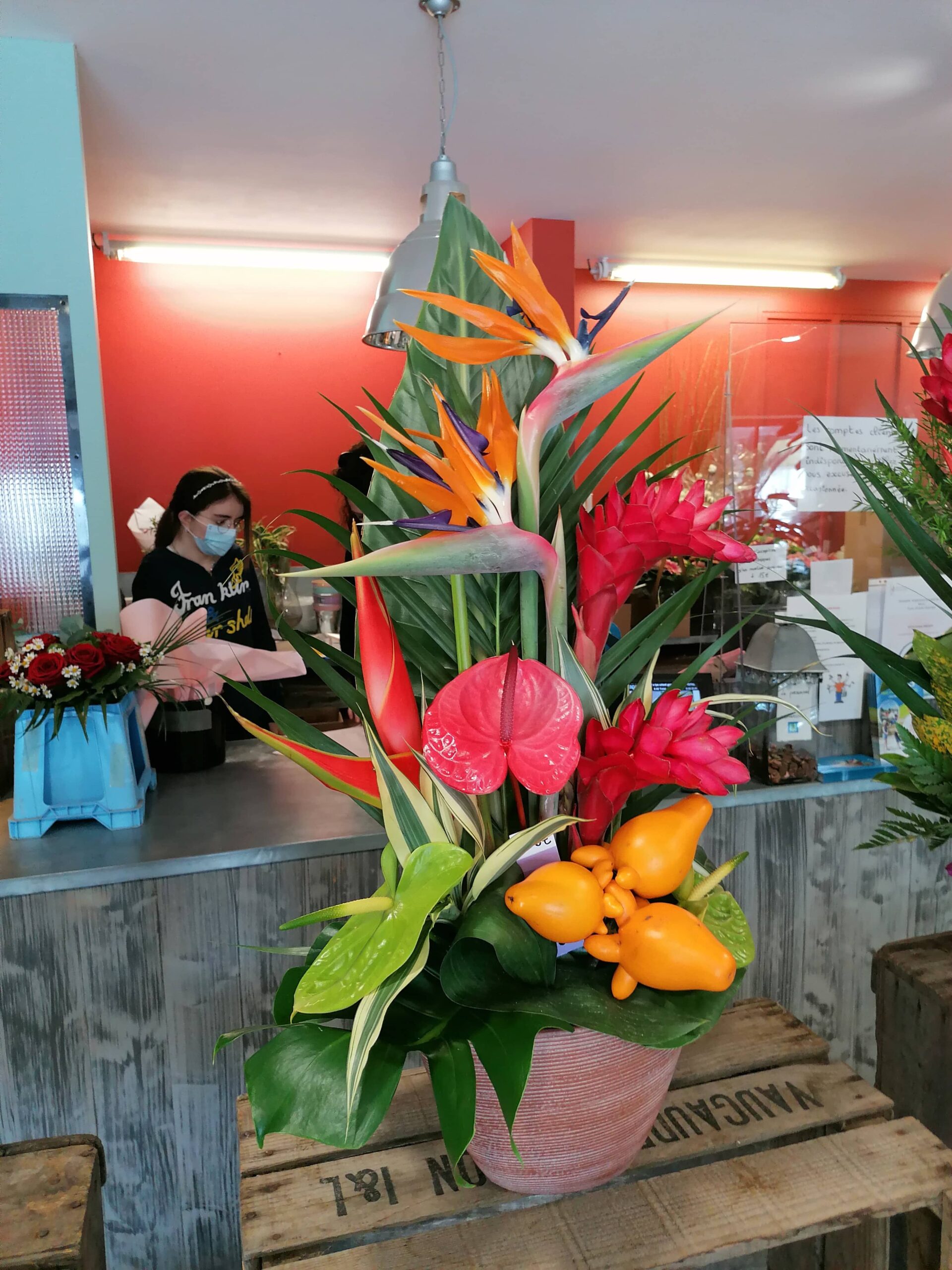 La Halle aux fleurs à Challans, magasin spécialisé dans la vente de fleurs et de plantes pour les particuliers comme les professionnels.